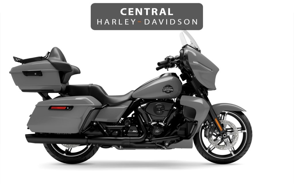  Street Glide  Ultra Blacked Out 117''