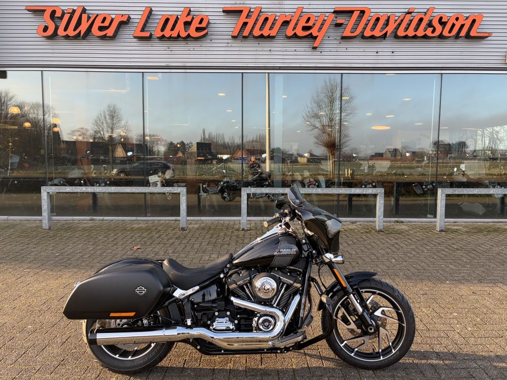  Softail Sport Glide met 12 maanden waarborg