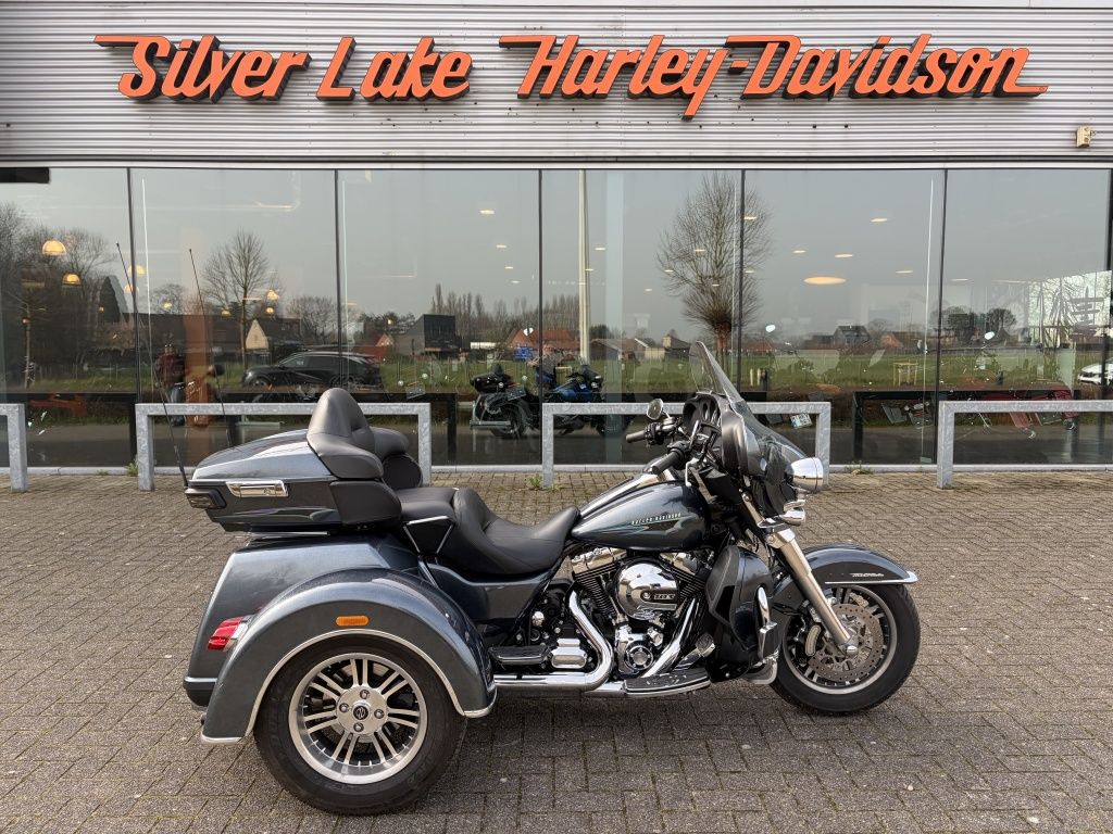  Tri Glide met slechts 4343 met 12 maanden waarborg