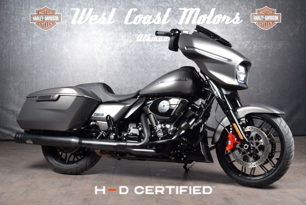  FLHXU Black Trim - Two-Tone