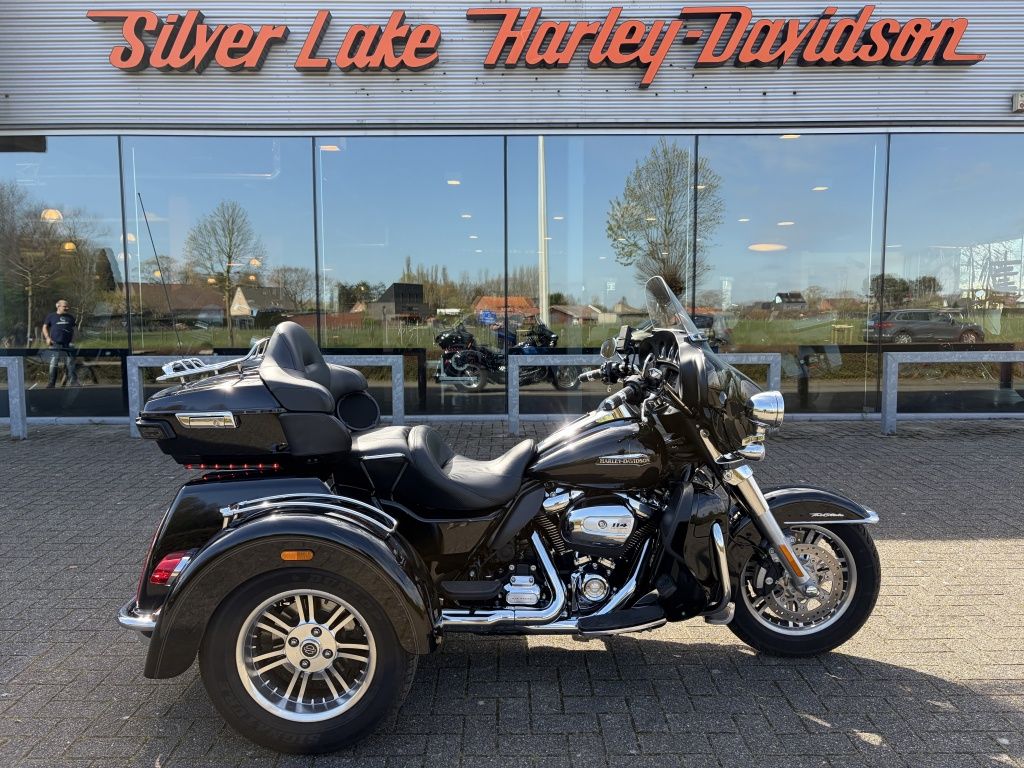   Tri Glide met slechts 18688 km