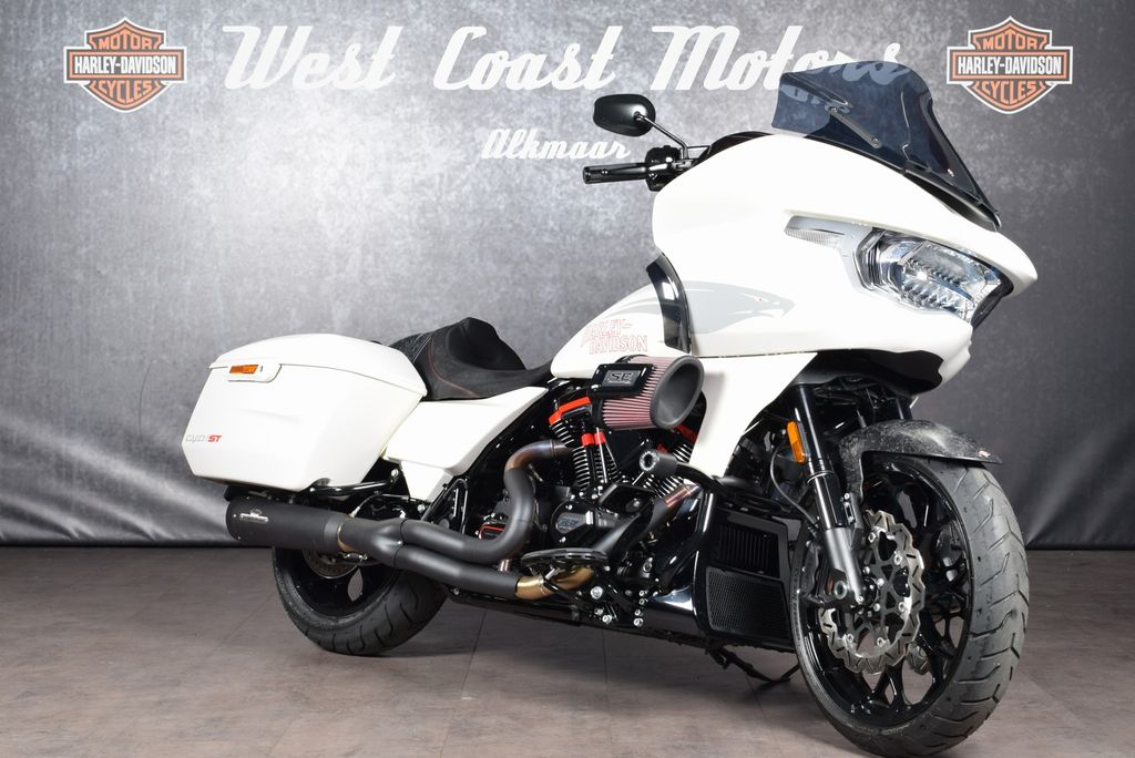  FLTRXSTSE CVO Road Glide ST