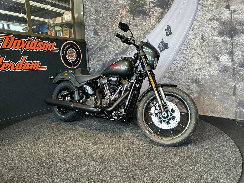  SOFTAIL FXLRS LOW RIDER S Solid Colour