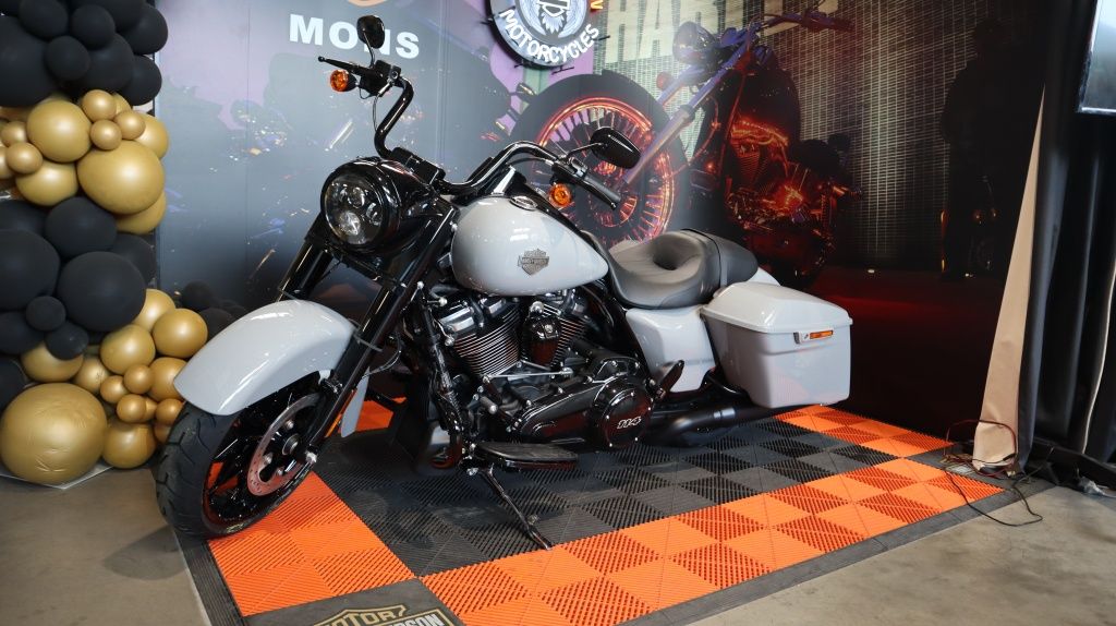  Tour Road King