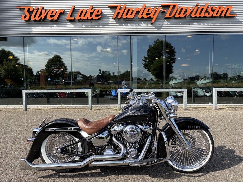  Softail Deluxe