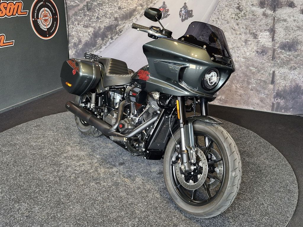  FXLRST SOFTAIL LOW RIDER ST