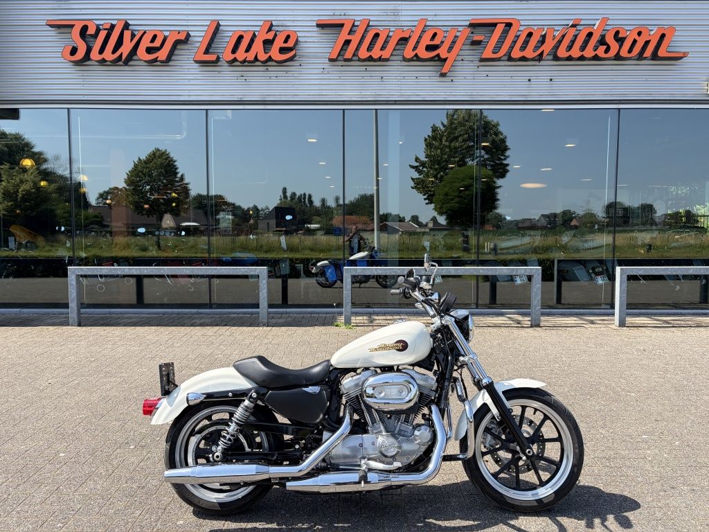  Sportster XL 883 Superlow