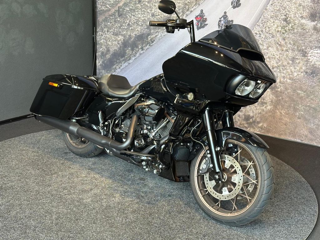  FLTRXST ROAD GLIDE ST - BTW verrekenbaar