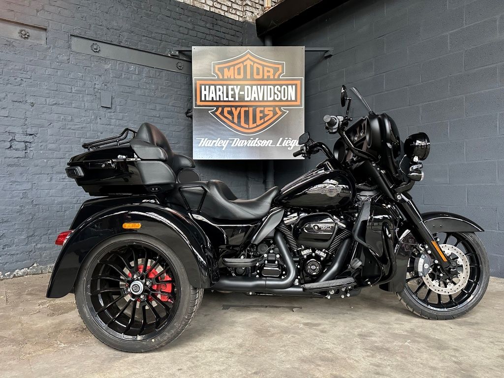  TRI GLIDE ULTRA 114 TRIKE