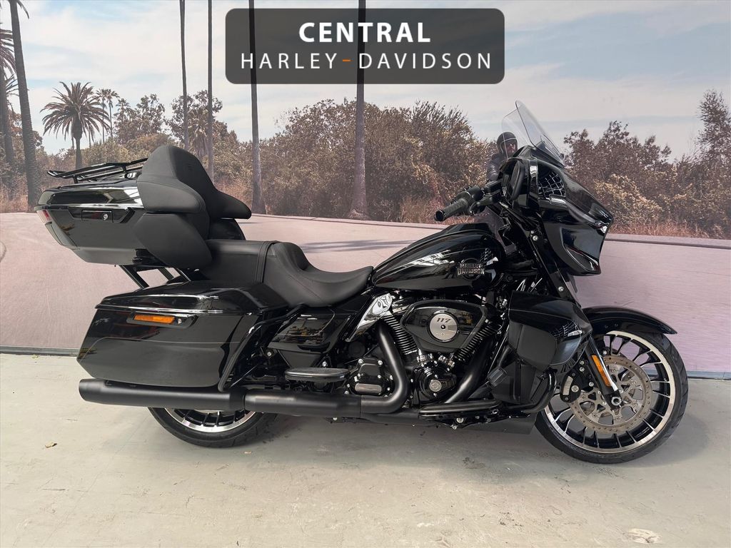  Street Glide Limited Blacked Out 117''