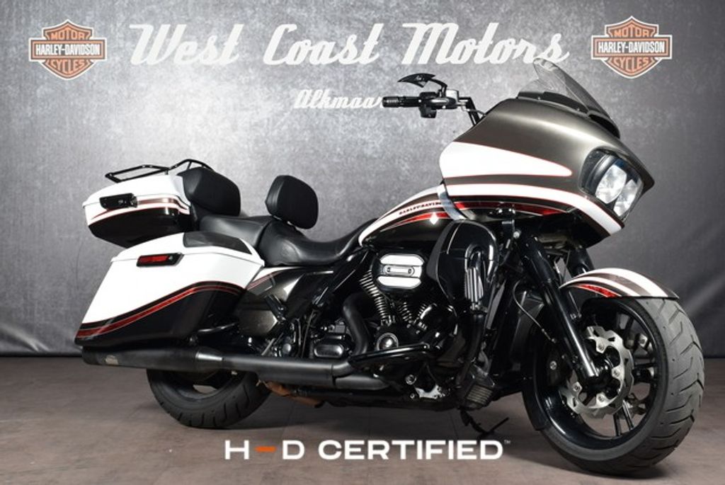  FLTRXS Road Glide Special