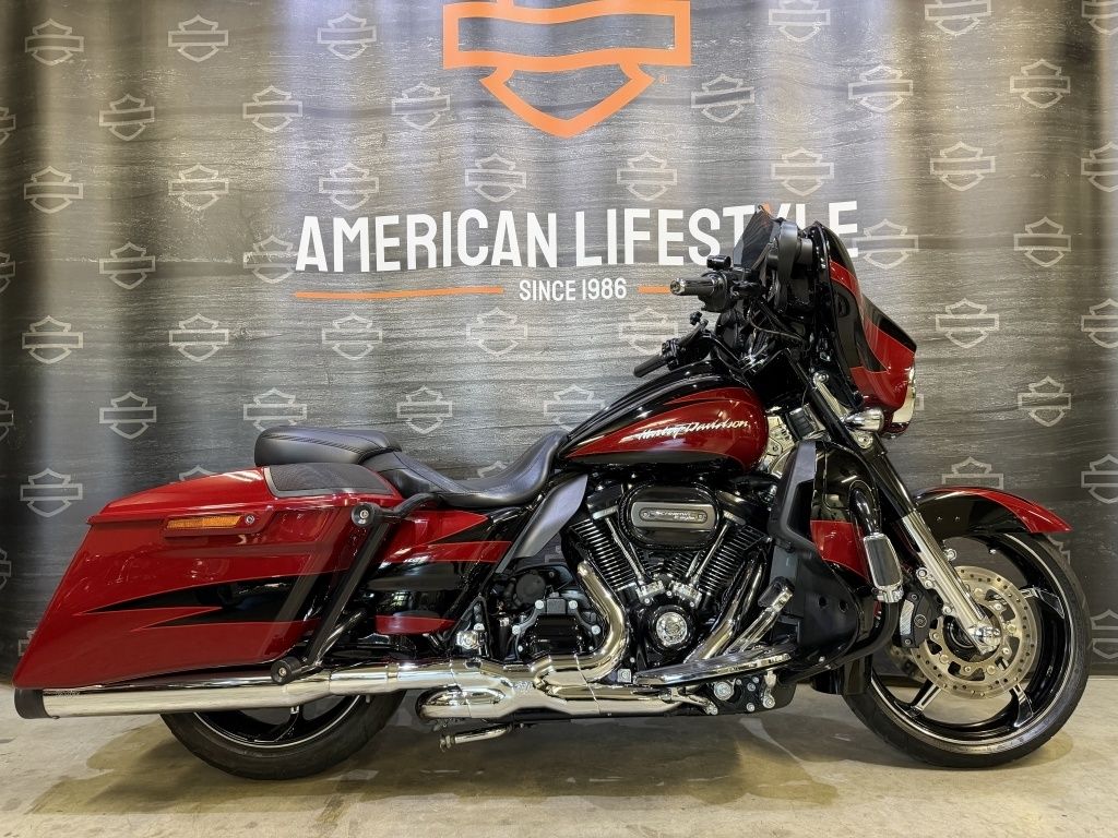  Tour CVO Street Glide - FLHXSE