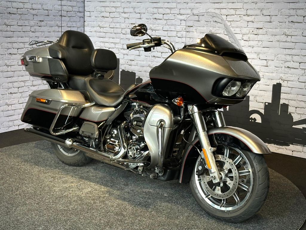  FLTRU Road Glide Ultra