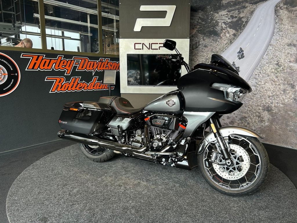  FLTRXSE CVO ROAD GLIDE