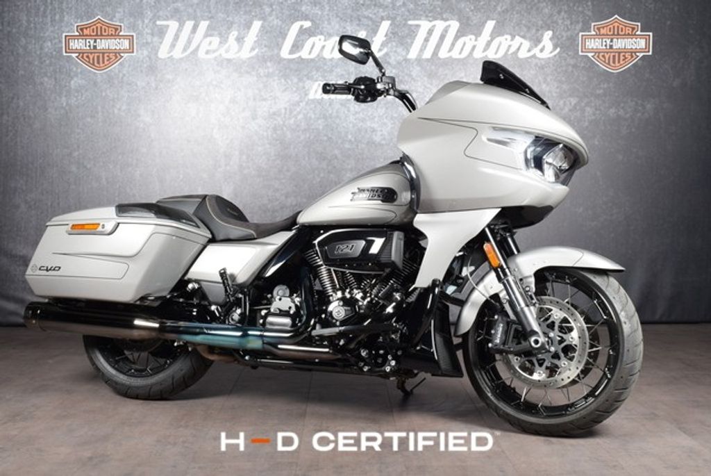  FLTRXSE Road Glide CVO BTW motor!