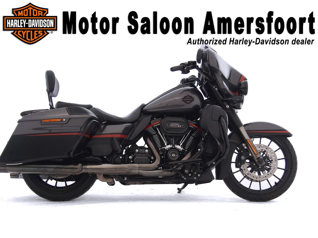  FLHXSE CVO STREET GLIDE / STREETGLIDE BTW-MOTOR!