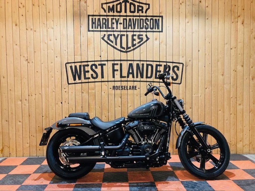  Street Bob