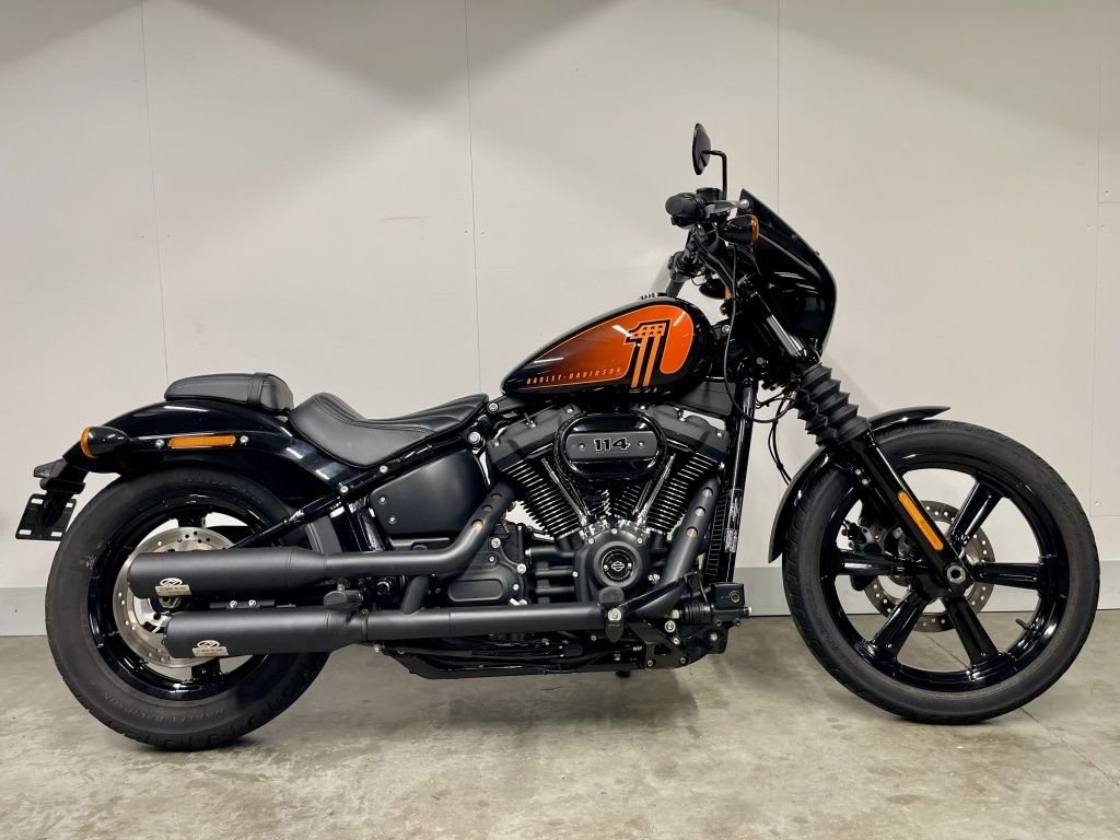 SOFTAIL FXBBS STREET BOB met elektronisch regelbare uitlaat