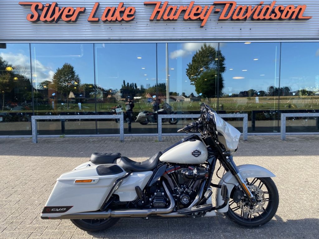  Street Glide CVO met 12 maanden waarborg