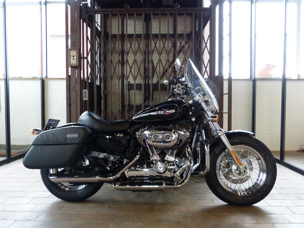  Sportster XL1200C