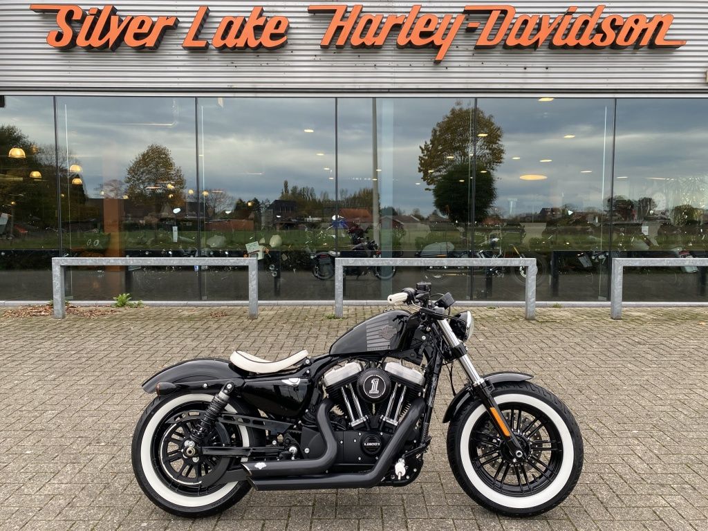  Sportster XL 1200 Forty-Eight in opdracht van onze klant