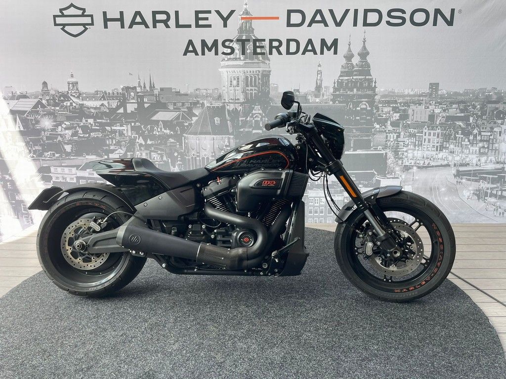  SOFTAIL FXDR 114