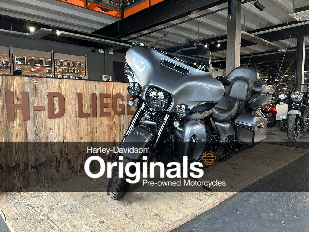  Tour ULTRA LIMITED CVO