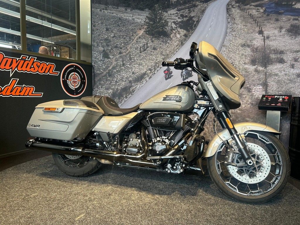  FLHXSE CVO STREET GLIDE