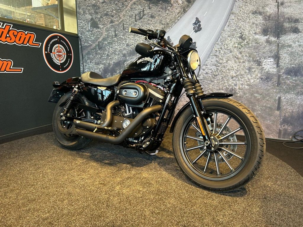  XL 883N IRON