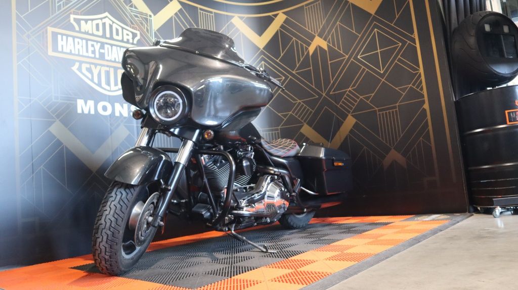  Chopper Street Glide
