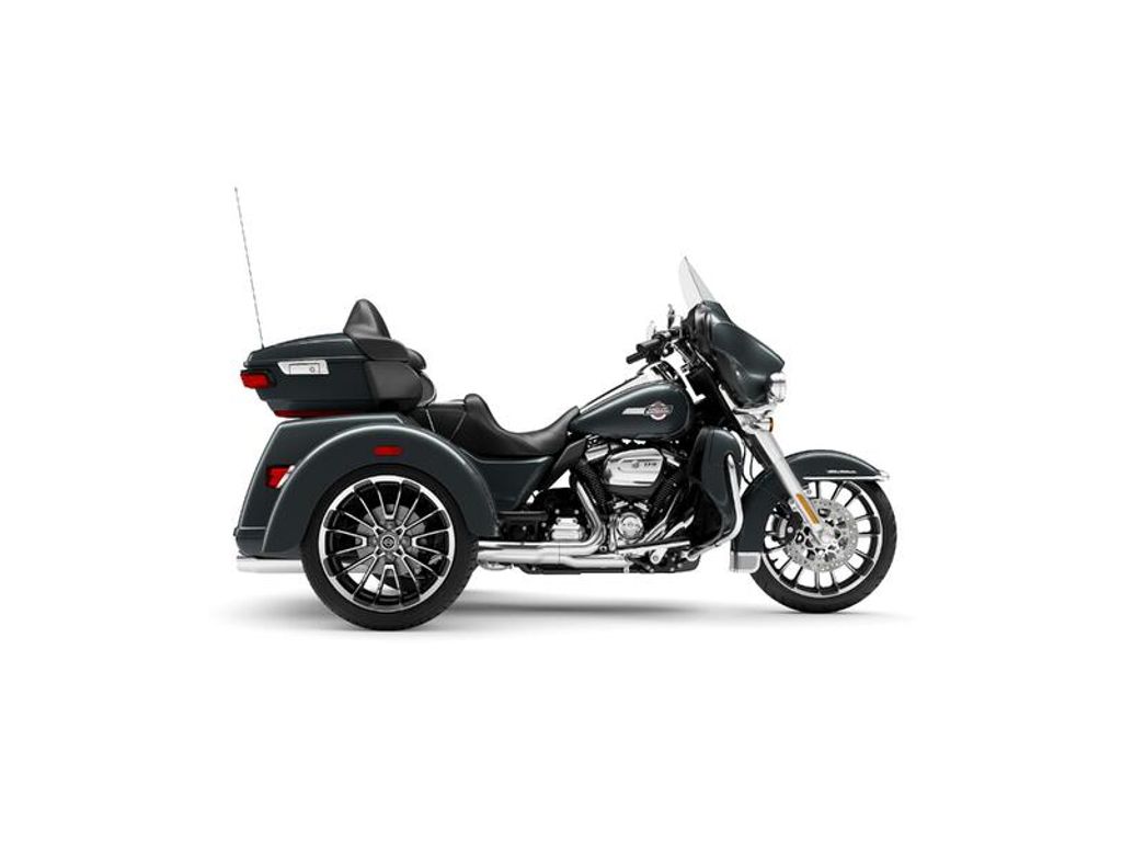  FLHTCUTG TRI GLIDE ULTRA