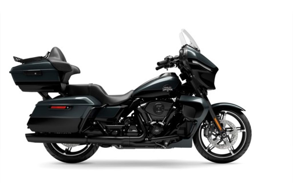  FLHXU Street Glide Ultra Iron Horse Metallic Vivid Black