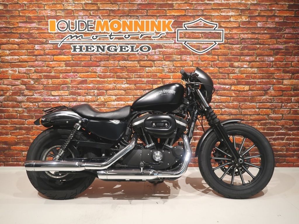  XL 883 N Iron Sportster