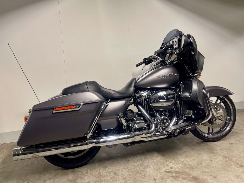  TOURING FLHXS STREET GLIDE SPECIAL MET ELECTRONISCH REGELBARE UITLAAT