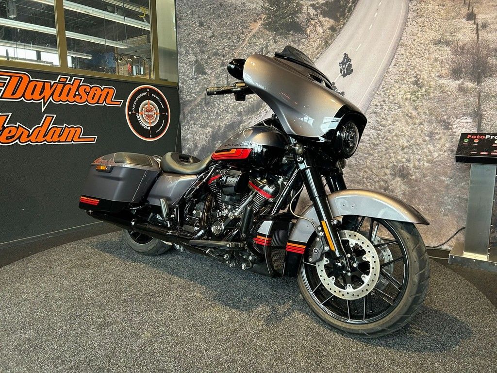 FLHXSE CVO STREET GLIDE