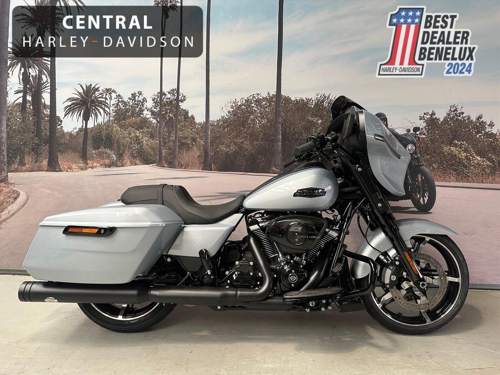  Street Glide Blacked Out 117''
