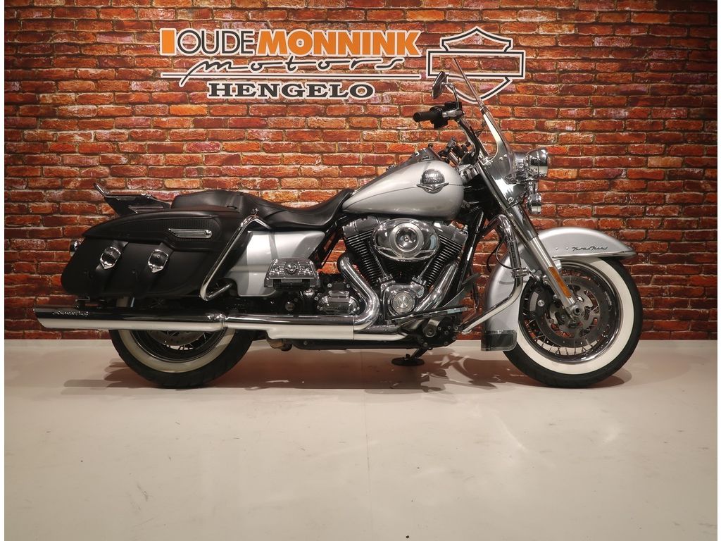  FLHRC Road King Classic 1580