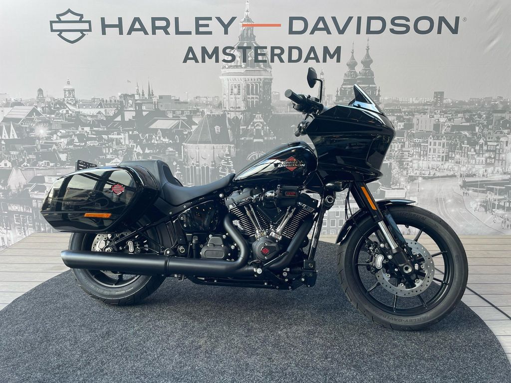  SOFTAIL FXLRST LOW RIDER ST