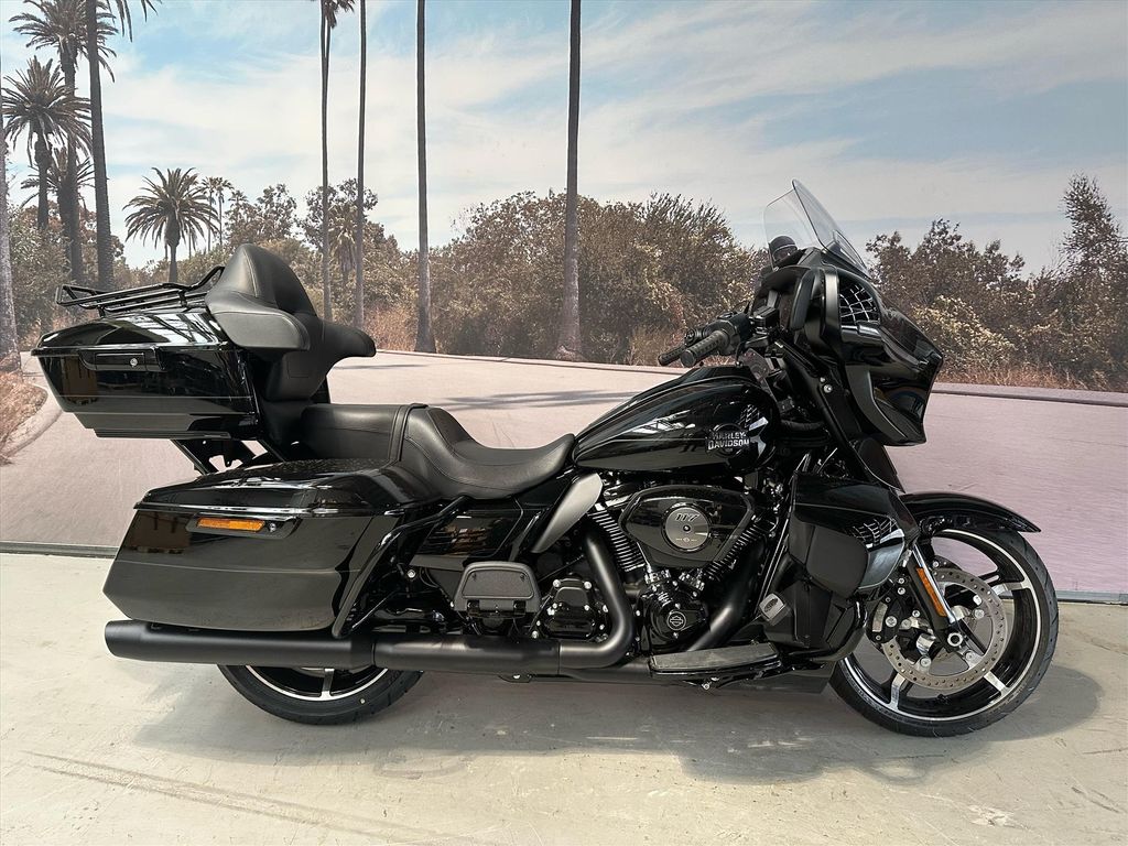  Street Glide Ultra Blacked Out 117''
