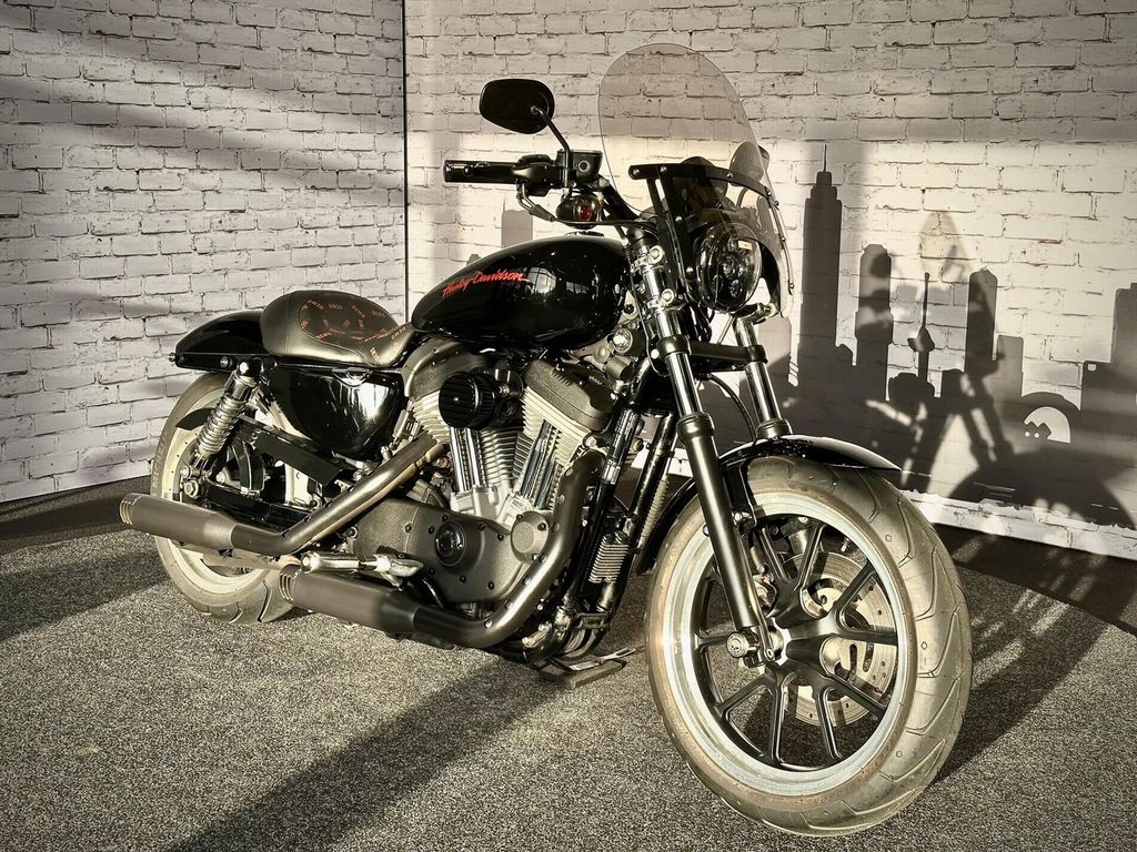  XL 883 L Super Low
