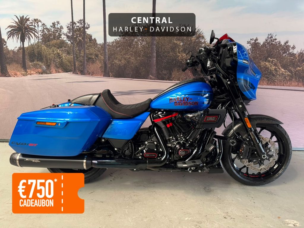 Street Glide CVO/ ST 121'' **Direct uit voorraad leverbaar**